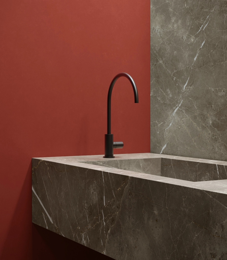 9-tuscania-grey-surface-red-aper