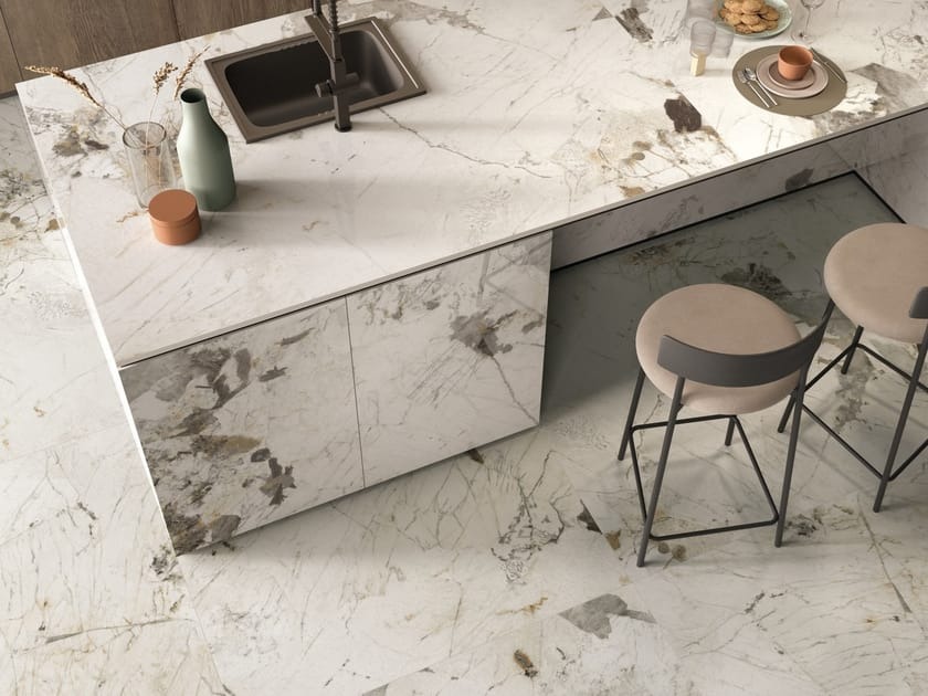b_THE-ROOM-PAT-WH-Imola-561341-r